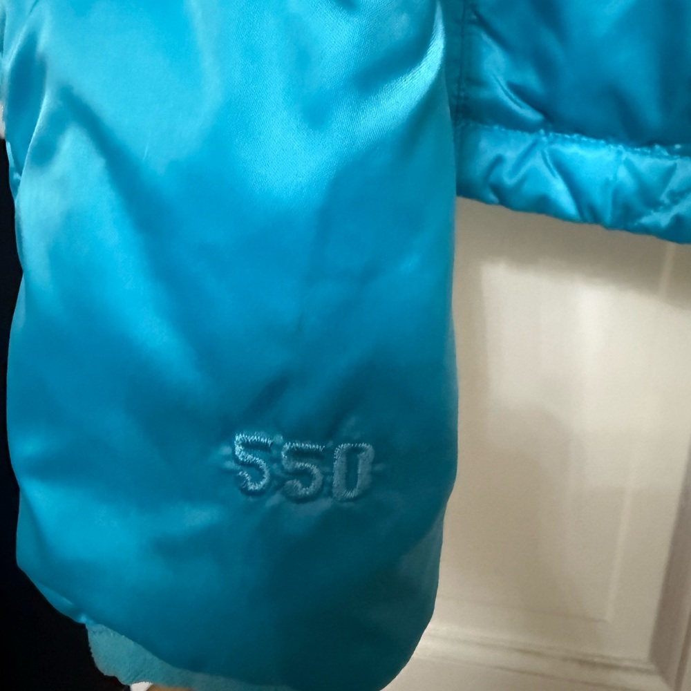 North Face Puffer Coat View 3